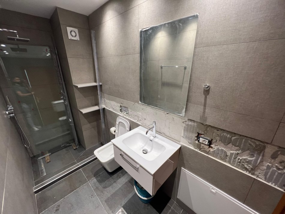 Tirane, jepet me qera apartament 2+1 Kati 6, 100 m² 800 € (rruga e kavajes)
