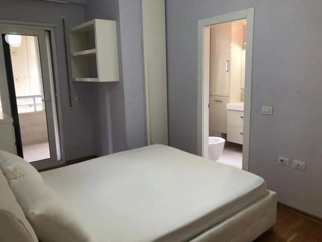 Tirane, jap me qera apartament 2+1+BLK Kati 2, 105 m² 650 Euro (Lliqeni That)