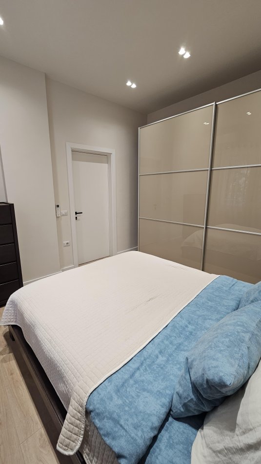 Tirane, shitet apartament 3+1 Kati 3, 118 m² 320.000 € (rruga peti)