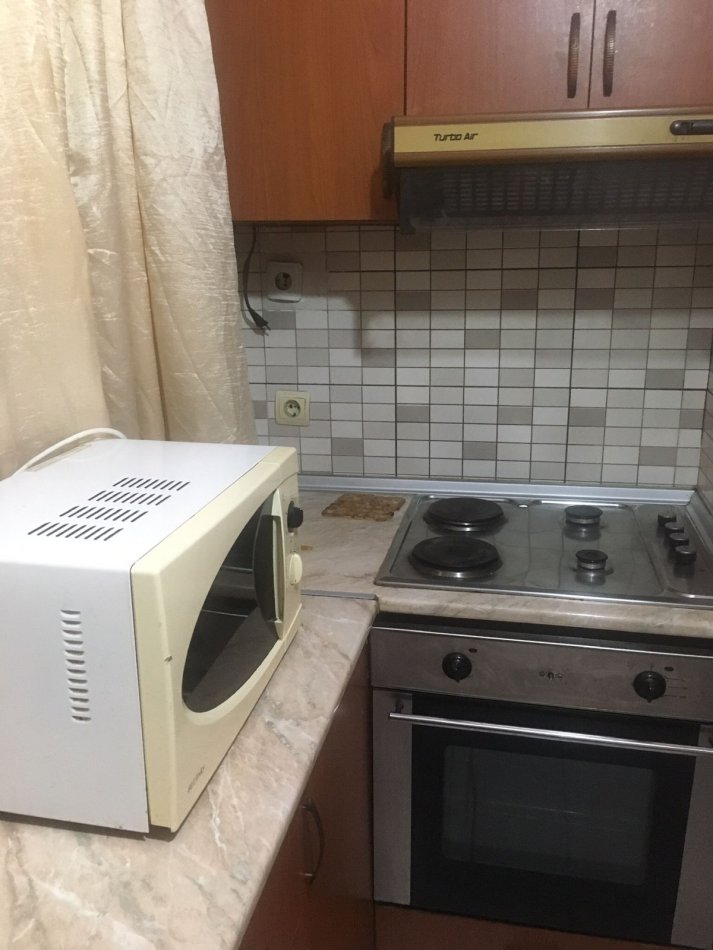 Tirane, jepet me qera apartament 2+1 Kati 3, 63 m² 400 € (Kinostudio)