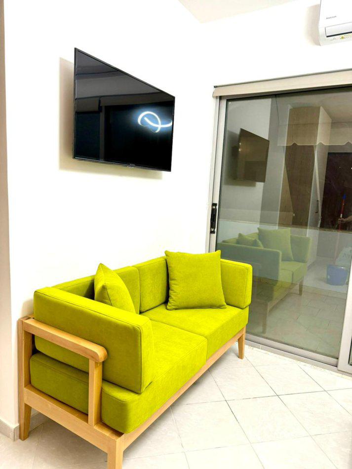Tirane, jepet me qera apartament 1+1 Kati 4, 45 m² 528 € (Komune e Parisit)
