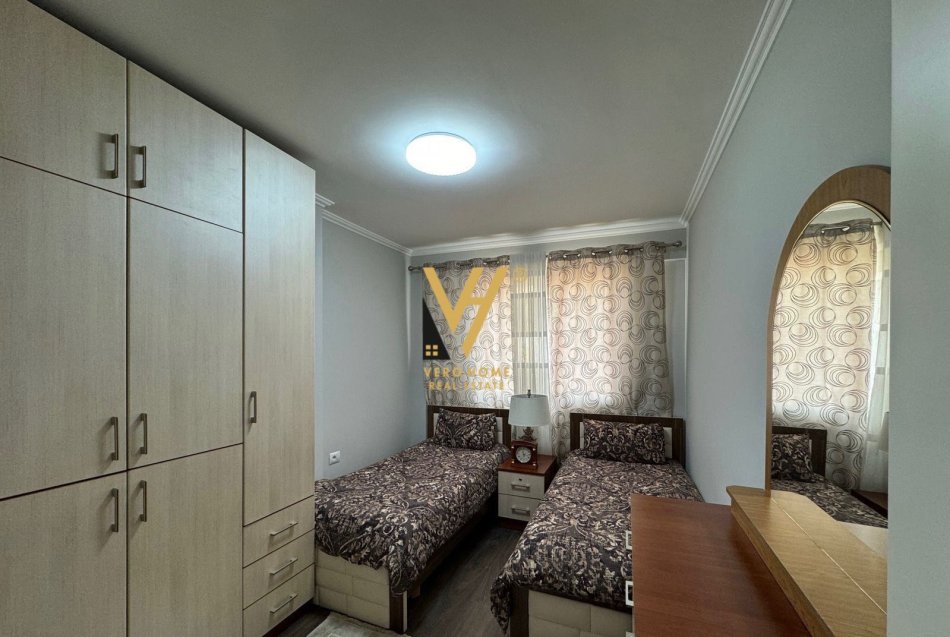 Tirane, shitet apartament 2+1+Ballkon Kati 4, 113 m² 295.000 € (SELVIA)