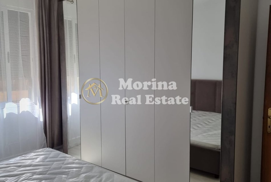 Tirane, jepet me qera apartament 1+1 Kati 3, 65 m² 650 € (Komuna Parisit)
