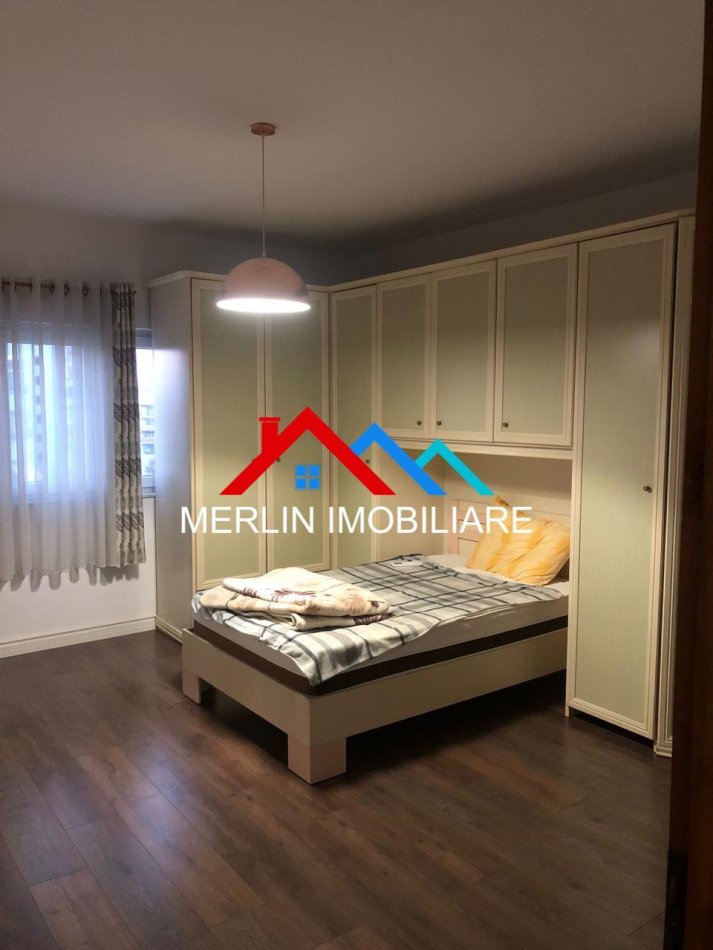 Tirane, jepet me qera apartament 3+1 Kati 6, 160 m² 800 € (Komuna Parisit(Prokop Mima))