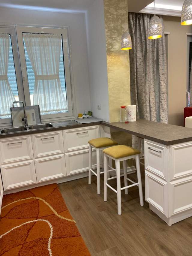 Tirane, shes apartament 3+1+BLK Kati 4, 160 m² 215.000 Euro (kopshti zologjik)