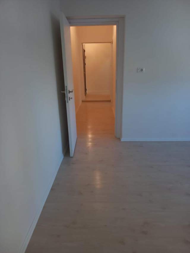 Tirane, shes apartament 1+1+BLK Kati 3, 64 m² 85.000 Euro (Muhamet Gjollesha)