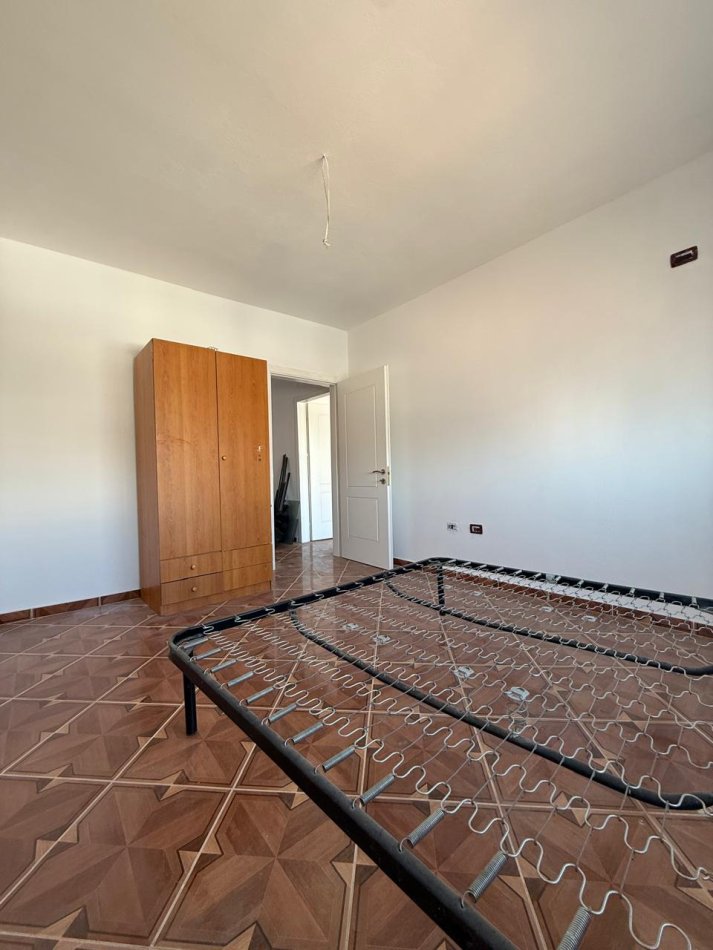 Durres, shitet apartament 2+1+Ballkon Kati 6, 150 m² 100.000 € (Golem)