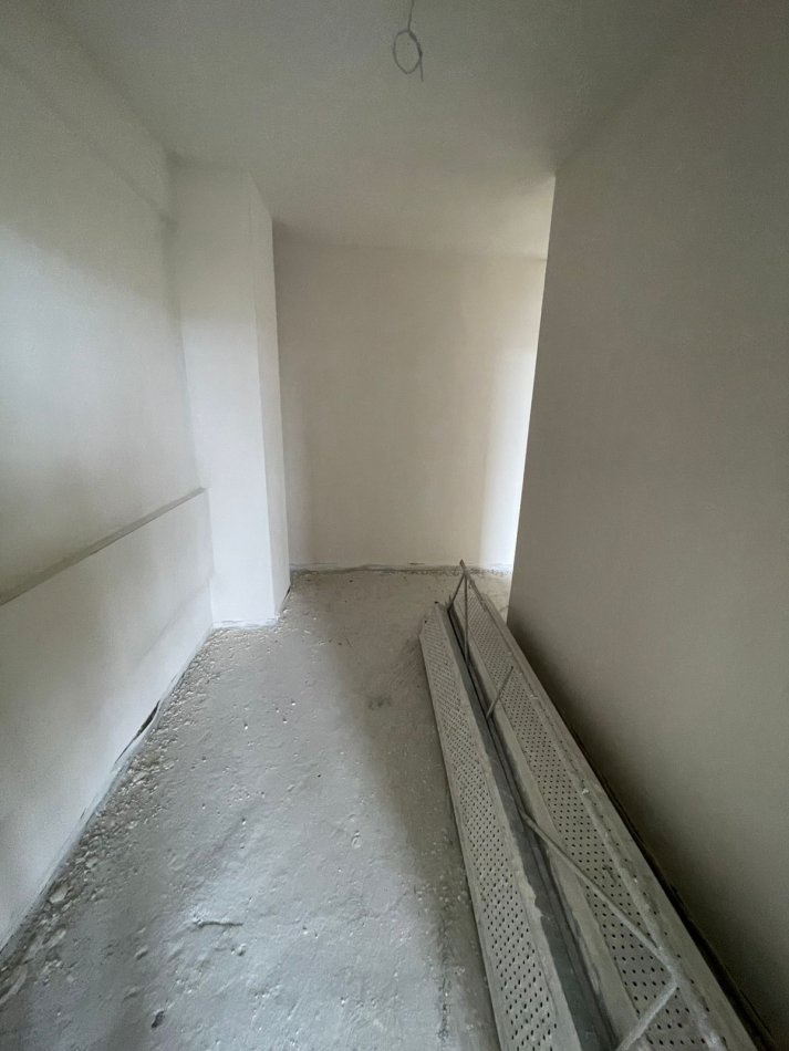 Tirane, shitet apartament 2+1+Ballkon Kati 1, 120 m² 179.000 € (Rruga Simon Gjoni)