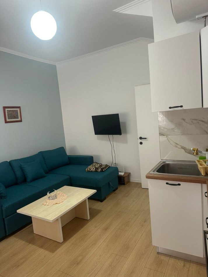 Durres, jepet me qera shtepi 1+1 Kati 1, 60 m² 330 € (Muzeumi)