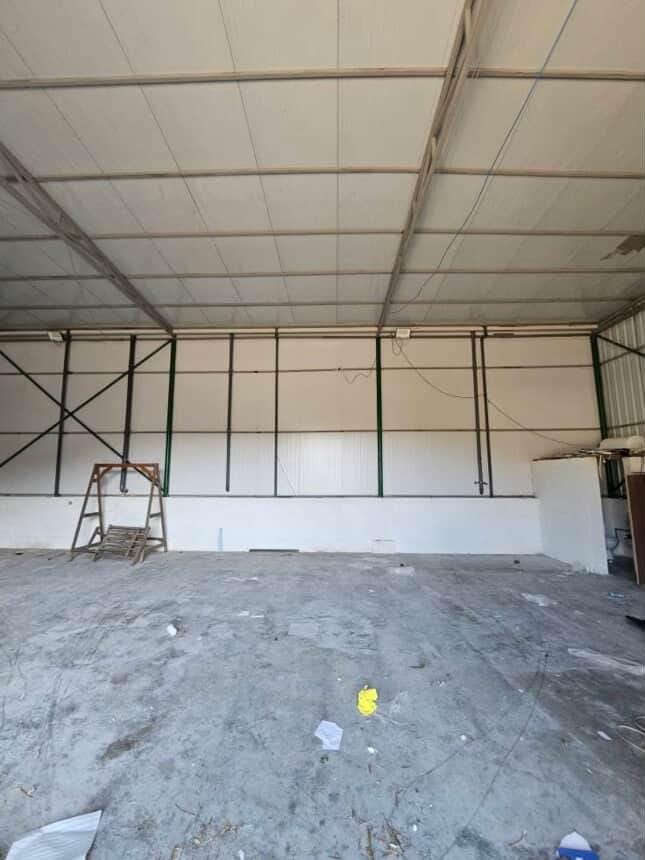 Tirane, jepet me qera ambjent biznesi Kati 0, 200 m² 1.000 € (Prush)