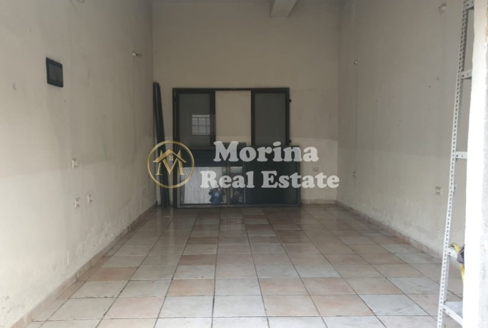 Tirane, jepet me qera ambjent biznesi Kati 0, 24 m² 450 € (Komuna Parisit)