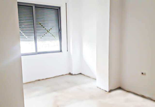 Tirane, shitet apartament 130 m² 160.000 Euro