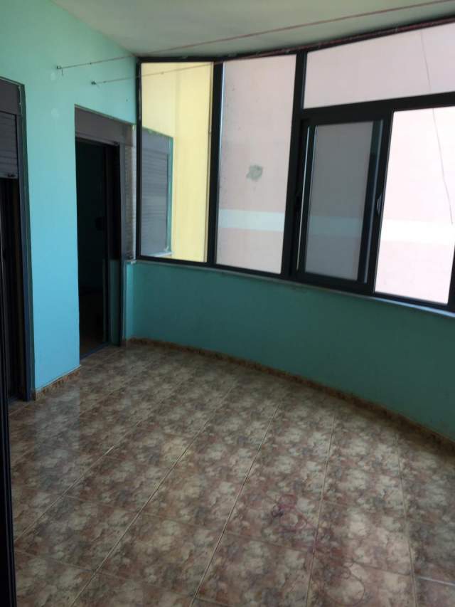 Tirane, jepet me qera apartament 5+1+BLK Kati 5, 170 m² 45.000 Leke (Dibres)