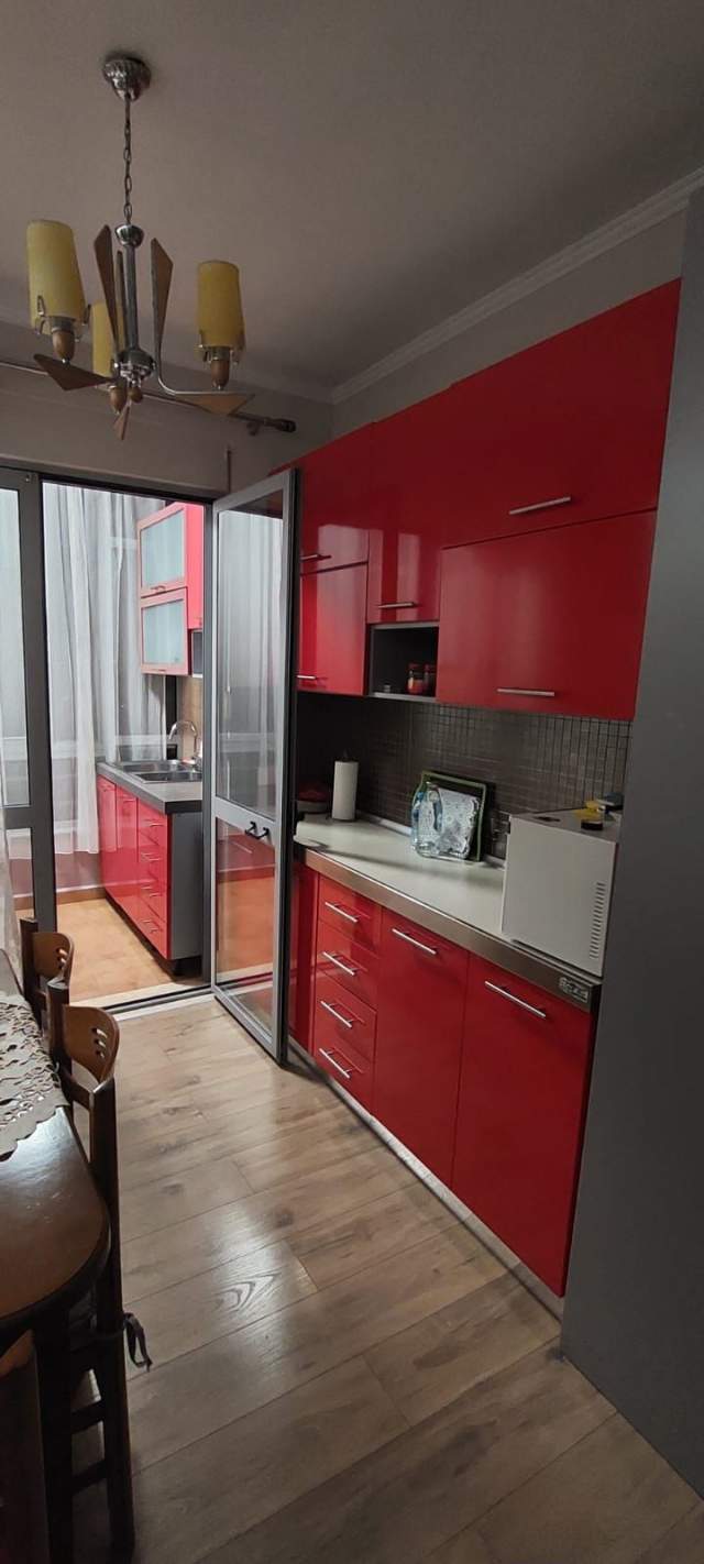 Tirane, jepet me qera apartament 3+1+BLK Kati 5, 95 m² 40.000 Leke (rruga Besim Alla)