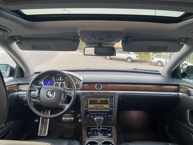 Tirane, shes Volkswagen Phaeton Viti 2015, 17.000 Euro