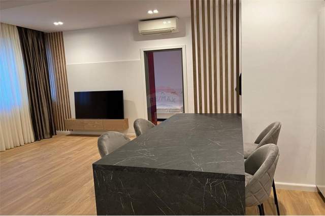 Tirane, jepet me qera apartament 110 m² 750 Euro (Kopshti Zoologjik)