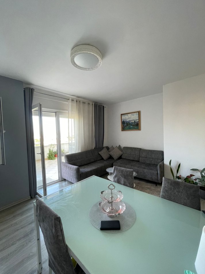 Tirane, shitet apartament 2+1+Aneks+Ballkon Kati 6, 149 m² 155.000 € (Astir)