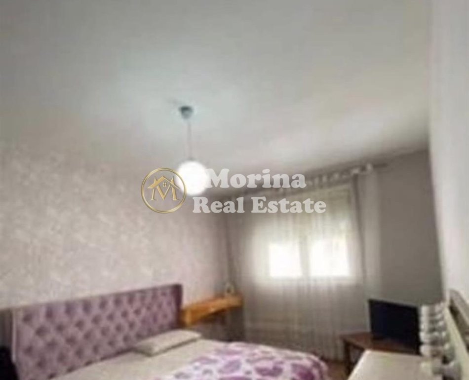 Tirane, jepet me qera apartament 2+1 Kati 3, 92 m² 700 € (Komuna Parisit)