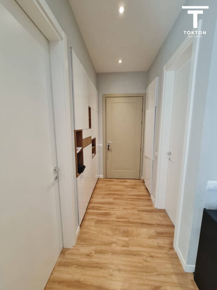 Tirane, shitet apartament 3+1 Kati 1, 125 m² 400.000 € (TEG) TT 917