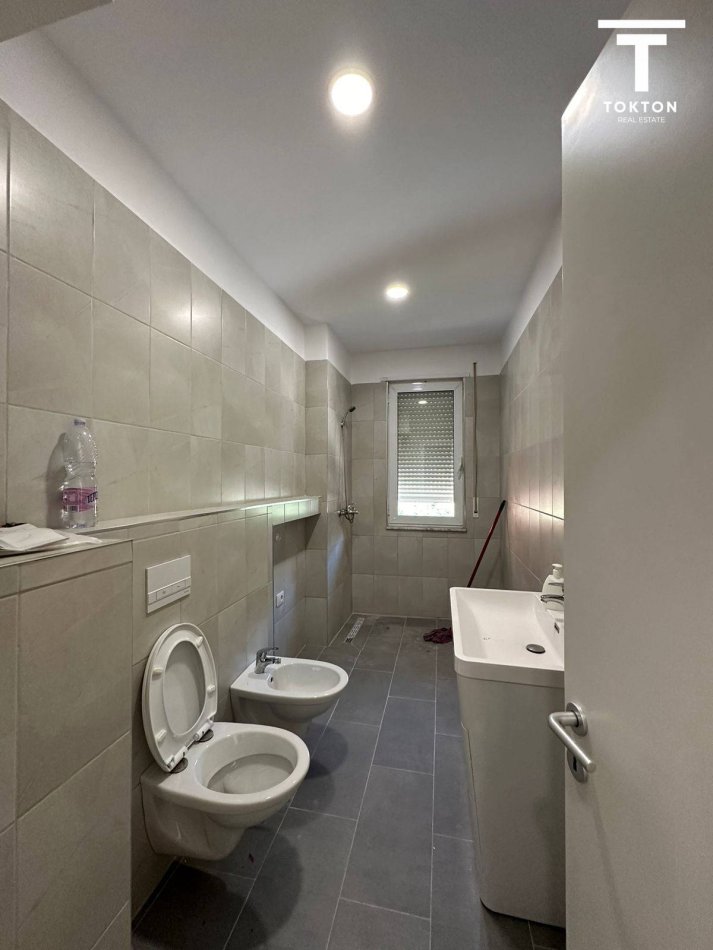 Tirane, jepet me qera 2+1 , 400 € (Muhamet Deliu)
