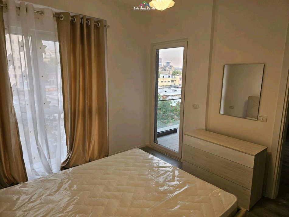 Tirane, jepet me qera apartament 1+1+Ballkon Kati 3, 80 m² 600 € (5 maji)