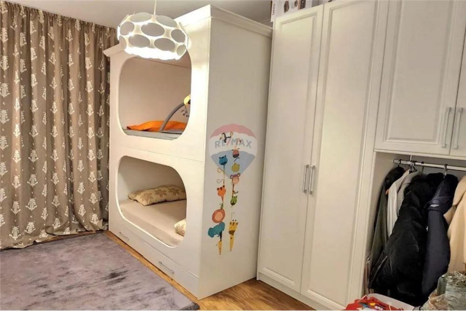 Tirane, jepet me qera apartament 2+1 , 123 m² 1.450 € (Rruga e Kavajes, Kompleksi Delijorgji)