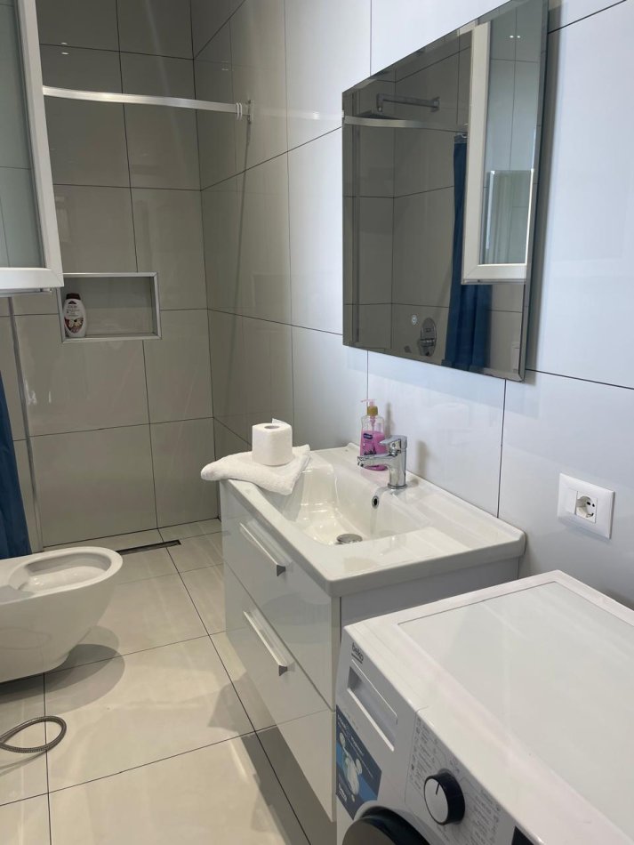 Tirane, jepet me qera apartament 2+1 Kati 2, 100 m² 550 € (rruga Jordan Misja)