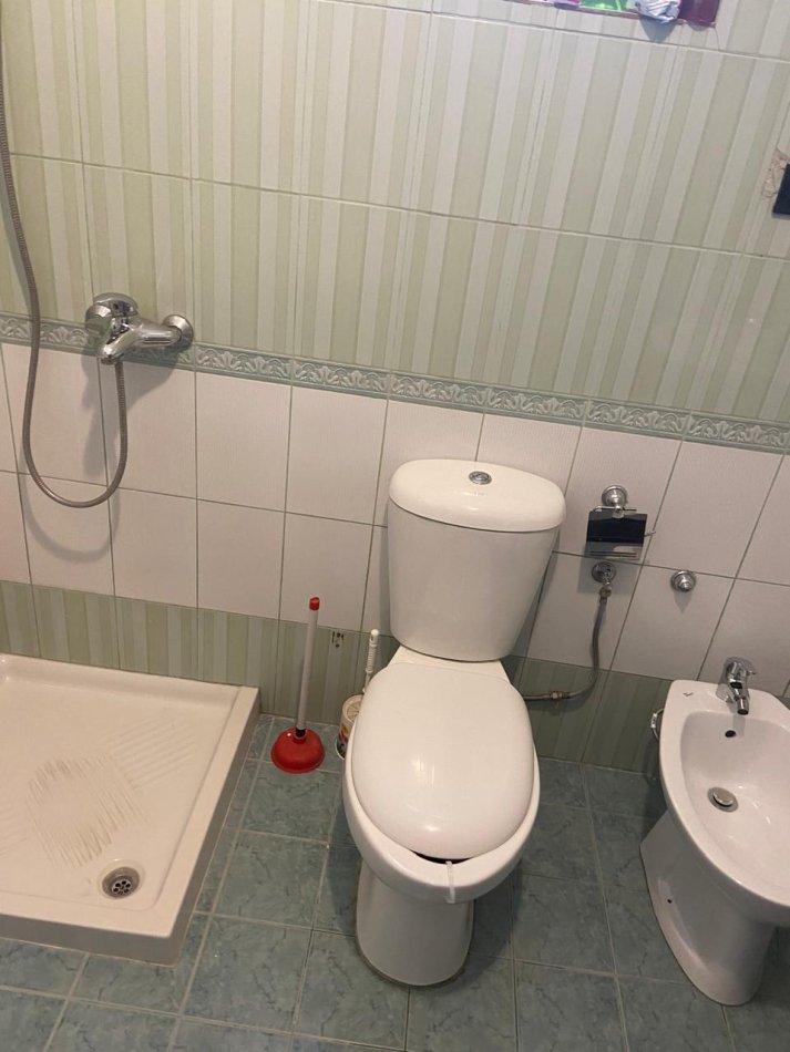 Tirane, jepet me qera apartament 2+1 Kati 1, 90 m² 450 € (rruga Siri Kodra)