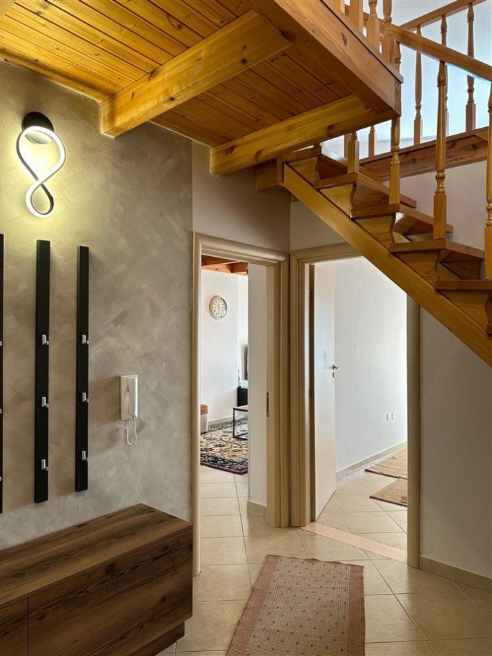 Tirane, jepet me qera apartament 2+1 Kati 6, 110 m² 480 € (FRESKU)