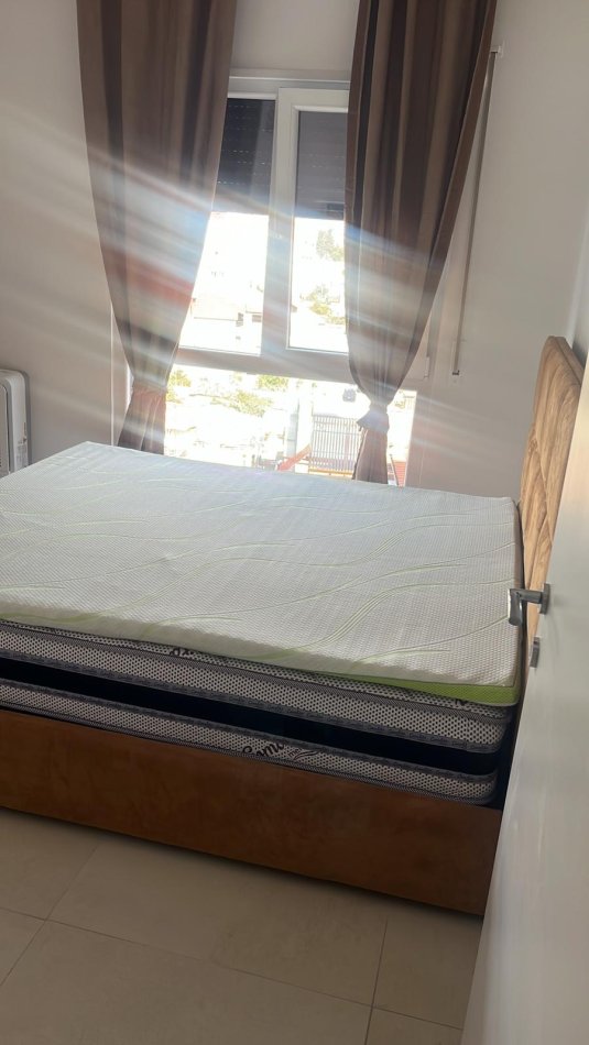 Tirane, jepet me qera apartament 1+1 Kati 4, 72 m² 550 € (xhamllik)
