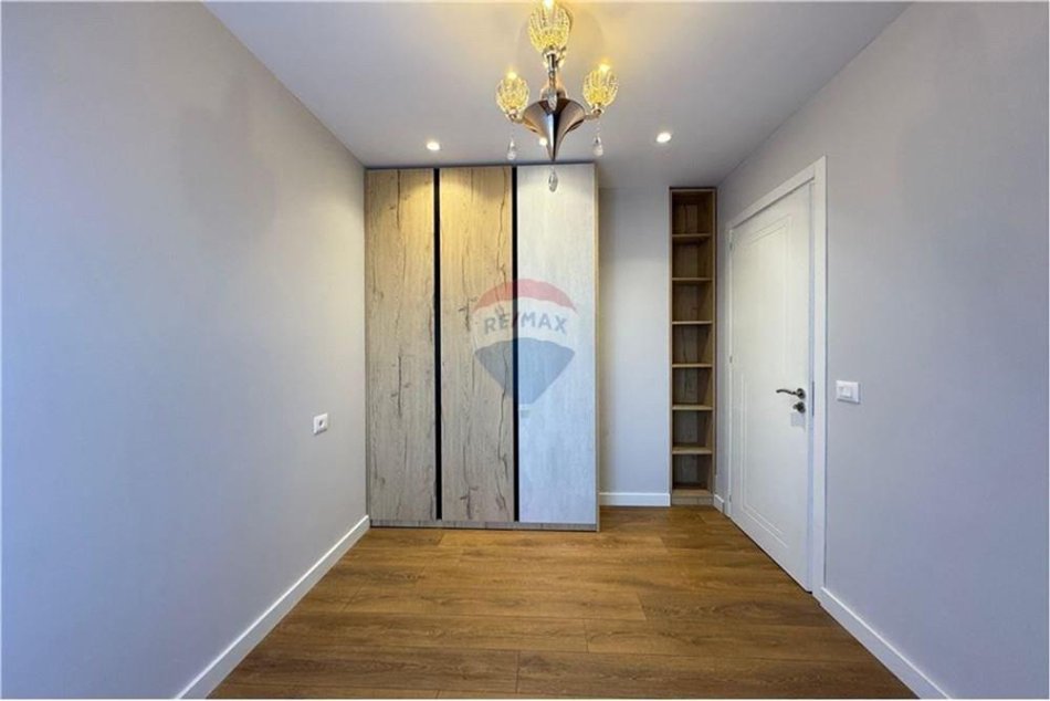 Tirane, shitet apartament 2+1 , 71 m² 225.000 € (Stadiumi Dinamo)