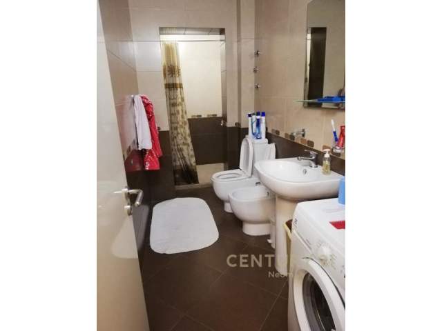 Tirane, shes apartament Kati 5, 75 m² 110.000 Euro (stadiumi dinamo)