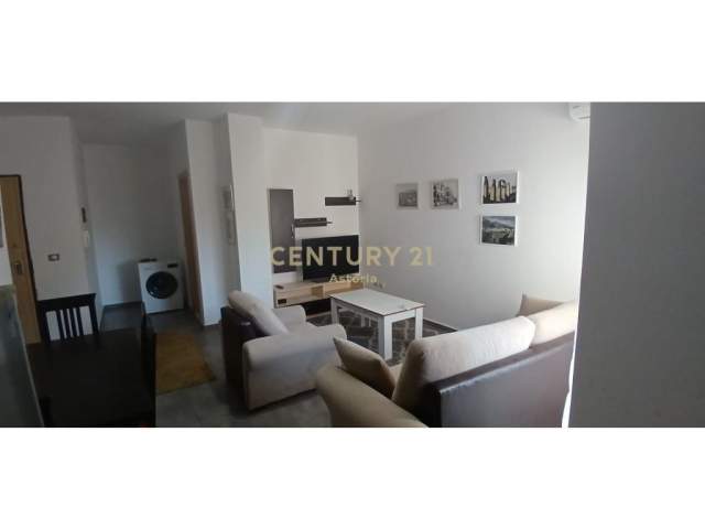 Tirane, jepet me qera apartament 1+1 Kati 4, 62 m² 330 Euro (Astir)