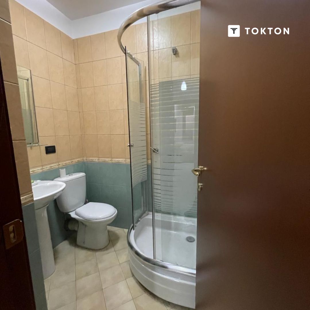 QERA, APARTAMENT 2+1, QENDËR, 1000 EURO, TIRANË, TT 648