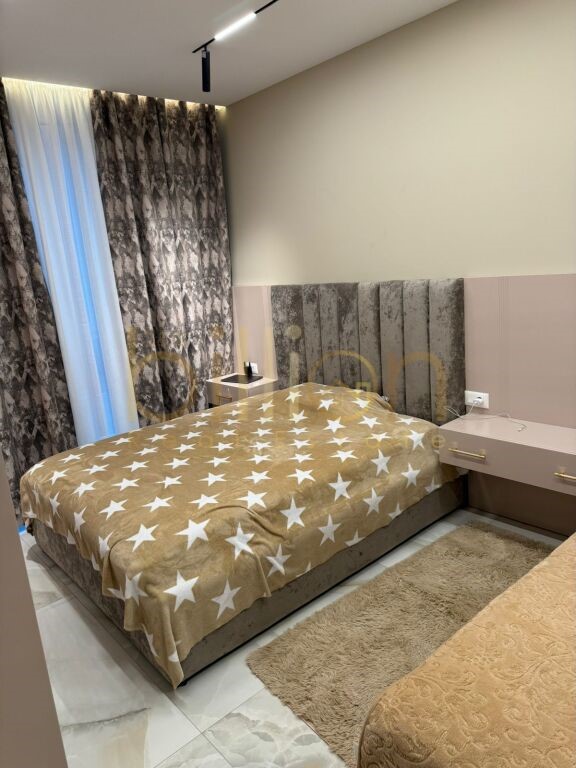 TEK BULEVARDI I RI , SHITET APARTAMENT 210 M2, LUXURY, ID: Billion3425