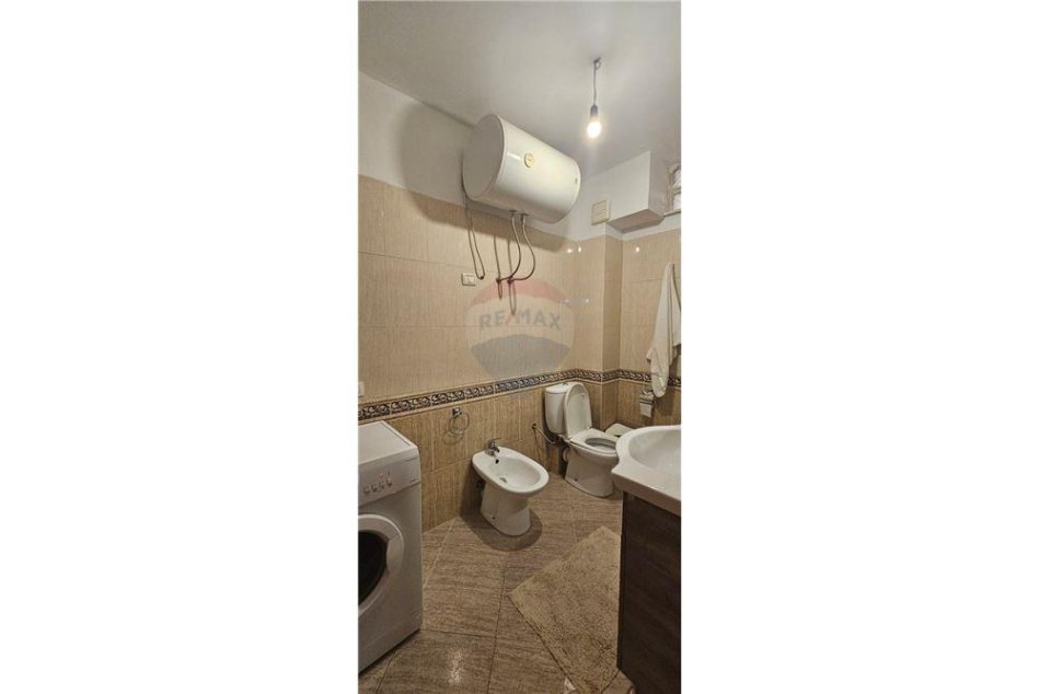 Tirane, jepet me qera apartament 2+1 Kati 3, 100 m² 650 € (Rruga &quot;Islam Alla&quot; - Rruga e Kavajës)
