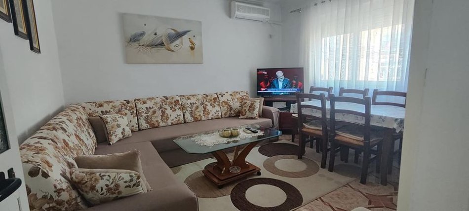 Tirane, shitet apartament 2+1+Ballkon Kati 5, 75 m² 113.000 € 