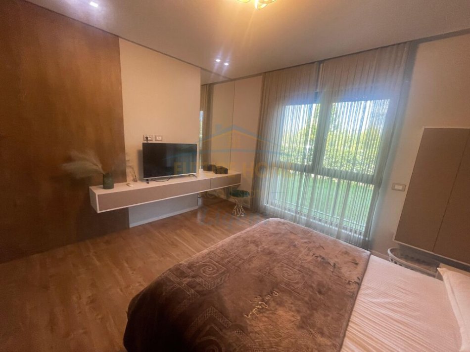 Tirane, shitet apartament 2+1+Ballkon Kati 0, 116 m² 350.000 € (Palacianat, Liqeni i Thate)