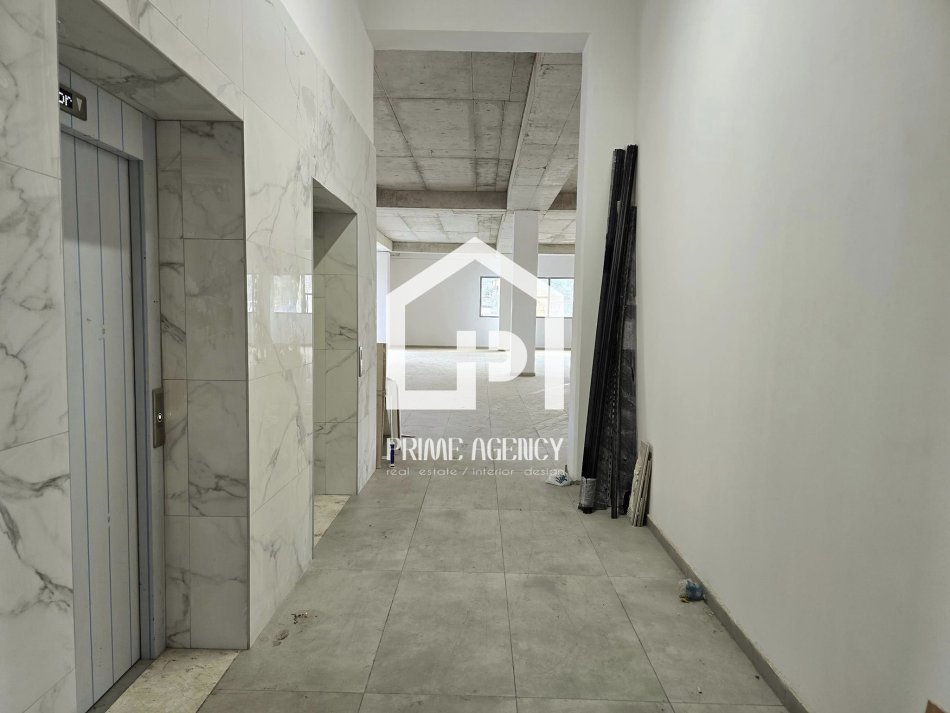JEPET ME QIRA : AMBJENT BIZNESI /ZONA: Kombinat