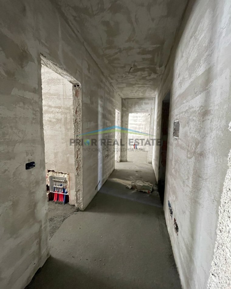 Tirane, shitet apartament 2+1 Kati 2, 99 m² 92.165 € (Univers City)