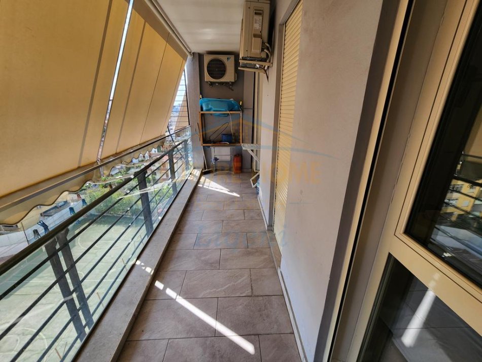 Tirane, shitet apartament 2+1+Ballkon Kati 6, 101 m² 180.000 € (Don Bosko)