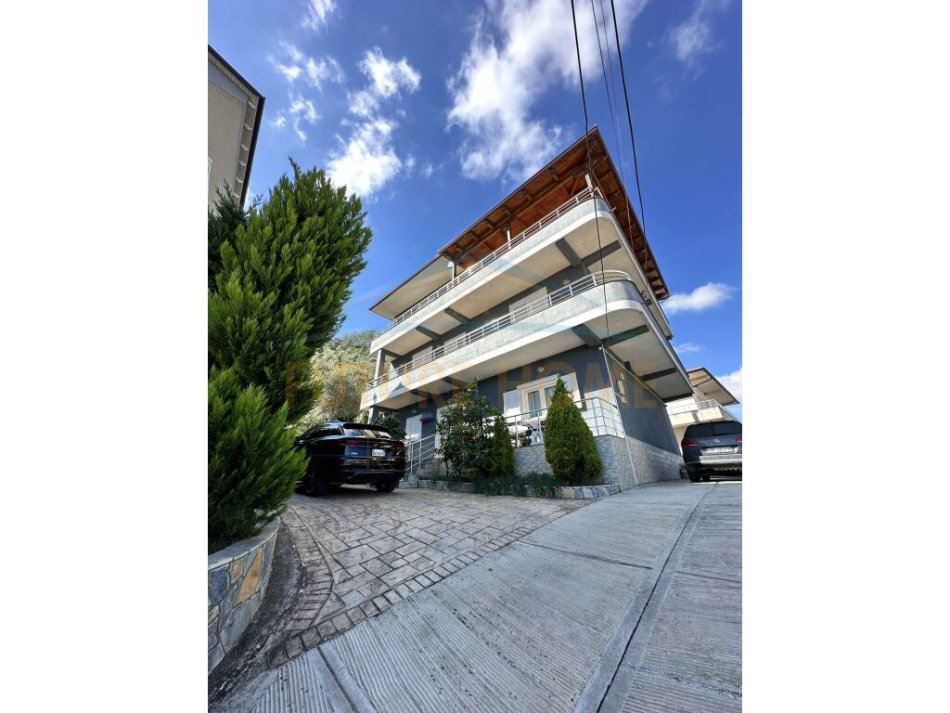 Tirane, shitet Vile , 350.000 € (Lagja e Re, Vore.)