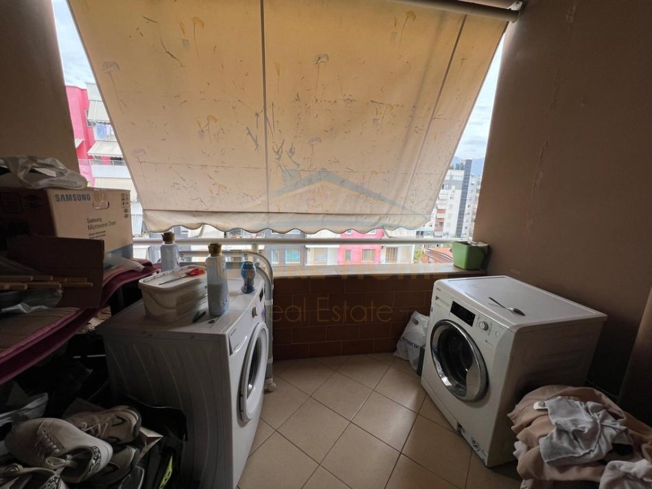 Tirane, shitet apartament 2+1 Kati 7, 91 m² 140.000 € (Unaza e Re)