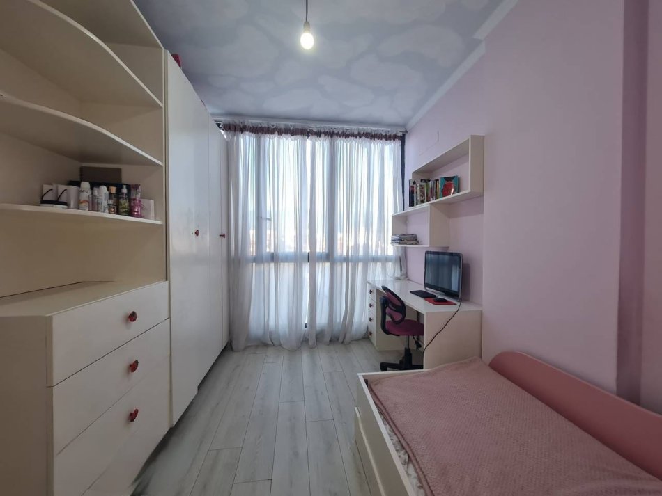 Tirane, shitet apartament 2+1 Kati 5, 80 m² 160.000 € (Rruga Ndre Mjeda)