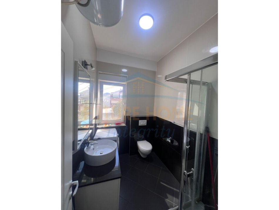 Tirane, jepet me qera apartament 1+1 Kati 2, 67 m² 550 € (Residenca Touch Of The Sun,Tiranë.)