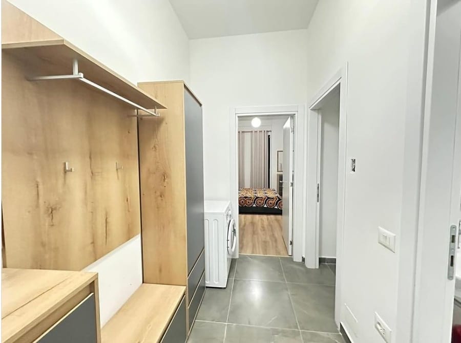 Tirane, jepet me qera apartament 1+1 Kati 7, 76 m² 600 € (Kompleksi Square 21)