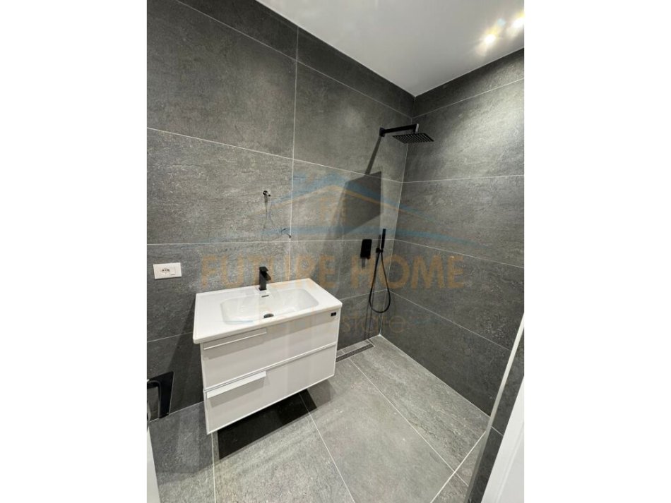 Tirane, shitet apartament 1+1 Kati 6, 116 m² 20.000.000 € 