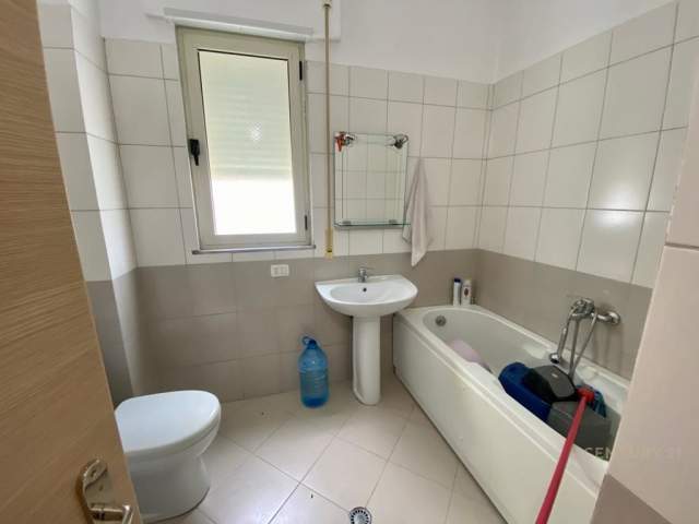 Tirane, shitet apartament 2+1+BLK Kati 3, 99 m² 120.000 Euro (bill klinton kodra e diellit)