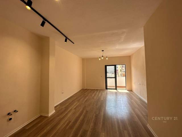 Tirane, shitet apartament 1+1+BLK Kati 3, 68 m² 88.500 Euro (ish hipoteka)