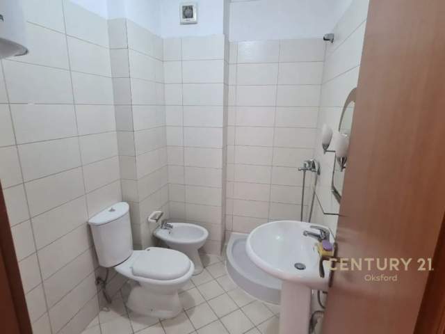 Tirane, shitet apartament 2+1+BLK Kati 5, 73 m² 70.000 Euro (ASTIR)